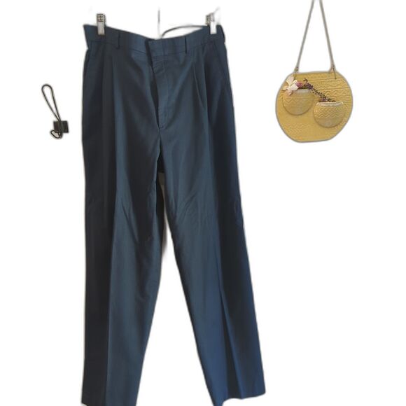 Levi's Travellers Navy Blue Pants Men's Size W32 L32 Pleated Front - Picture 1 of 6